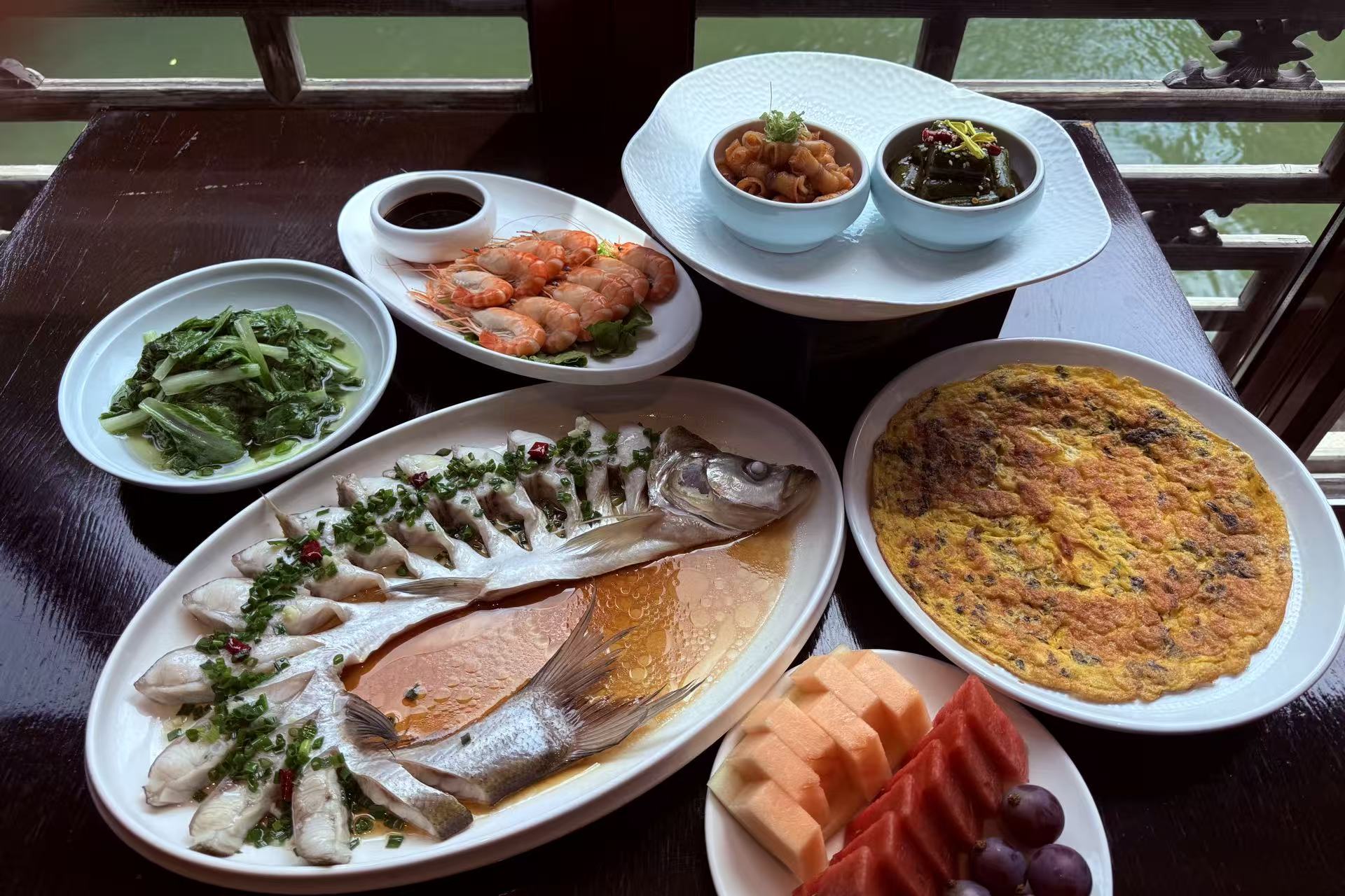 通安中餐厅嘉有百味